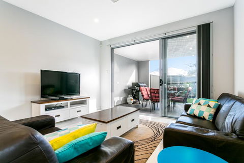 Ella House Adelaide - eAccommodation 1