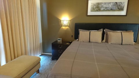 ELM Riverside Accommodation - Merrijig - eAccommodation 3