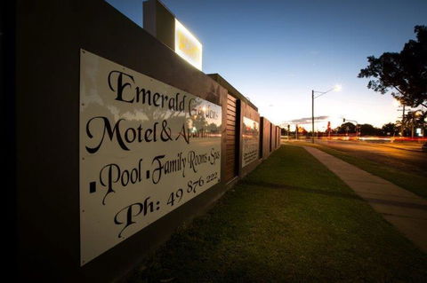 Emerald Gardens Motel & Apartments - eAccommodation 0
