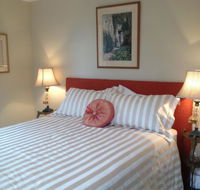 Every Man and His Dog Vineyard - eAccommodation