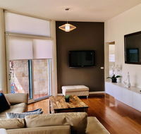 Exclusive Anglesea River Beach Apartment