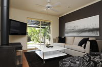 Book Burnside Accommodation Vacations eAccommodation eAccommodation