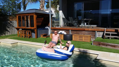 Frankston Hilltop Retreat - eAccommodation 1