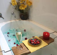 Garasu Lodge - eAccommodation