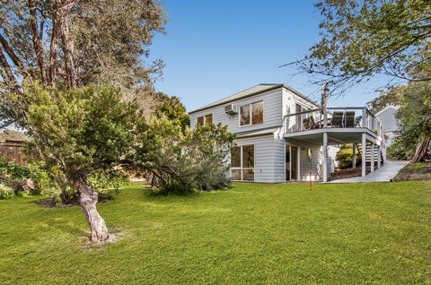 GDay Beach House - eAccommodation 3