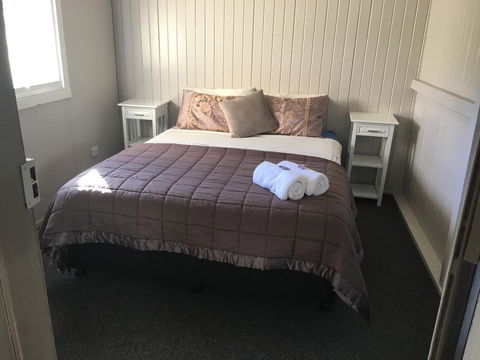 Goondihill Hotel - eAccommodation 3