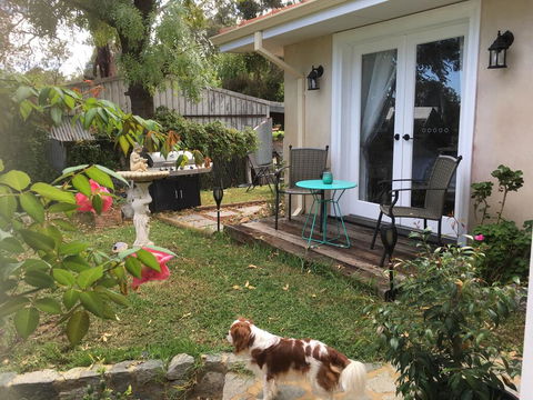Gumleaf Manor Farmstay - eAccommodation 3