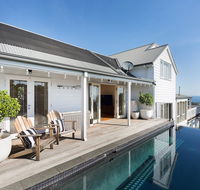 Hampton's Retreat Family friendly water views close to beach with heated pool - eAccommodation