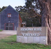 Herons Rise Vineyard Accommodation - eAccommodation
