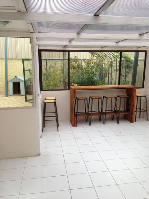 Hillarys Family Holiday Home - eAccommodation 1