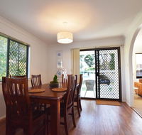 Holiday House - eAccommodation