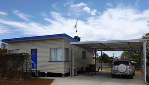 Holiday House Clermont - eAccommodation 0