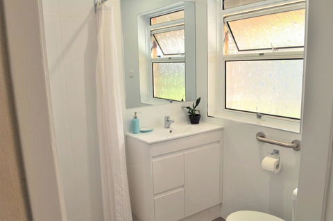 Isla House Greenslopes - eAccommodation 2