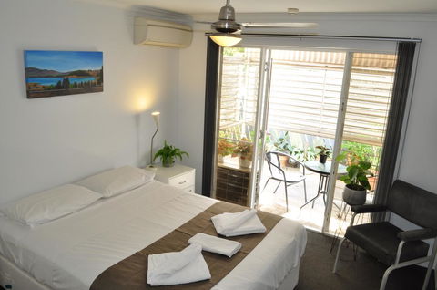 Isla House Greenslopes - eAccommodation 1
