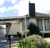 Jesson Crescent Dandenong Cozy House - eAccommodation