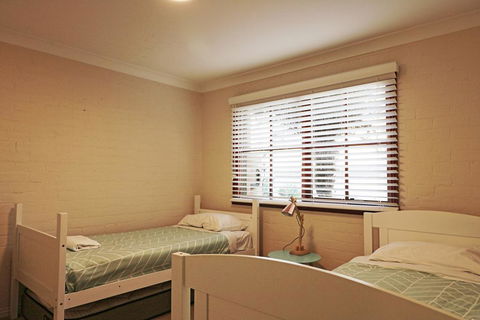 Jodi's Beach Retreat Eden - eAccommodation 1