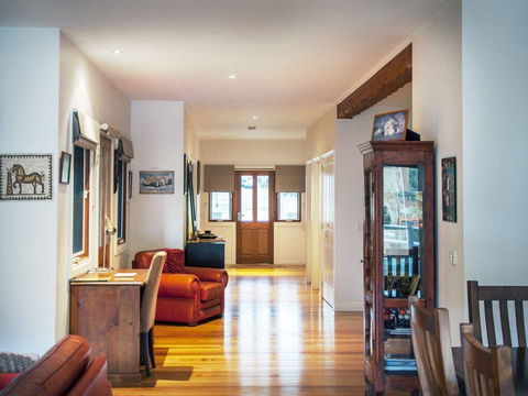Johanna - eAccommodation 3