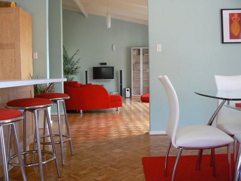 La Cote D Or - Mediterranean Cottage - eAccommodation 2