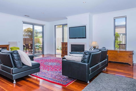 Lahinch Mews - Family Bookings Only - eAccommodation 2