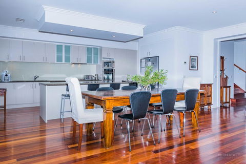 Lahinch Mews - Family Bookings Only - eAccommodation 0