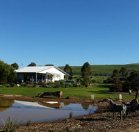 Linger Longer Cottages - eAccommodation