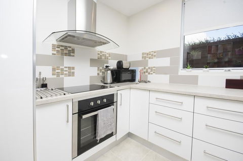 Luxury Executive Apartment - eAccommodation 3