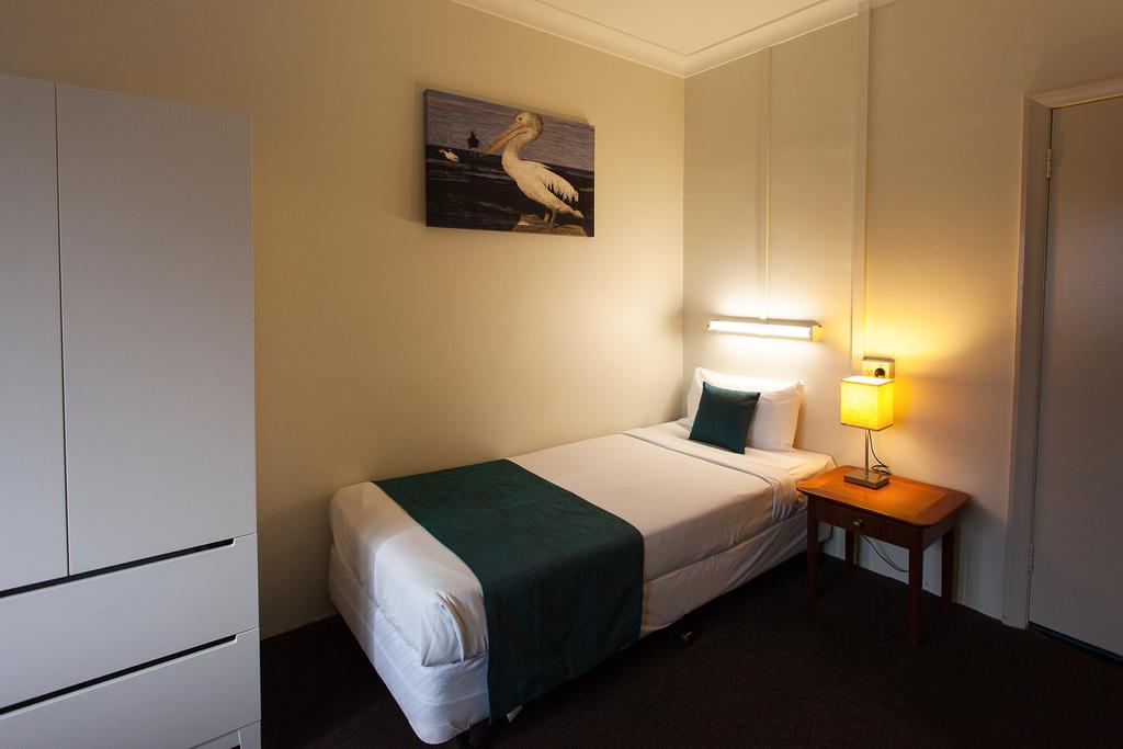 Manly QLD eAccommodation