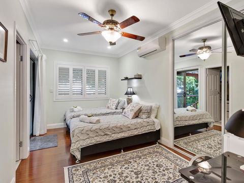 Margate House - eAccommodation 2