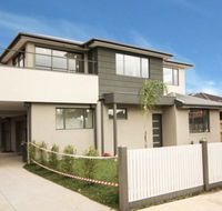 Melbourne Travel Station - eAccommodation