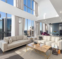 Meriton Suites Pitt Street - eAccommodation