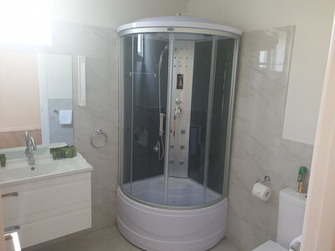 Merry Mary - eAccommodation 2