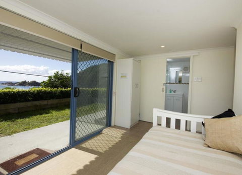 Mick's Apartment - Seal Rocks Beachfront - eAccommodation 2