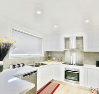 Modern 4-Bedroom House near Singleton CBD Hunter Valley - eAccommodation