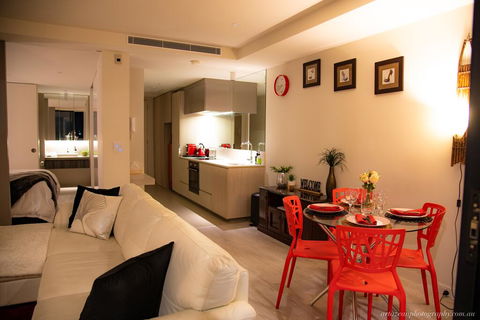 Modern, Clean, Luxury At The Right Price..... - eAccommodation 3
