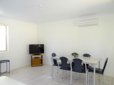 Moonta Bay Cabins - eAccommodation 2