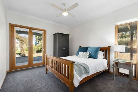 Moss's Place - eAccommodation 2