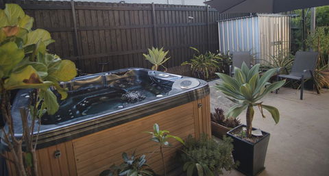 Mount Gravatt Guesthouse - eAccommodation 3