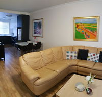 Mt.Lawley Superb 2 BR location Comfort style 2 - eAccommodation