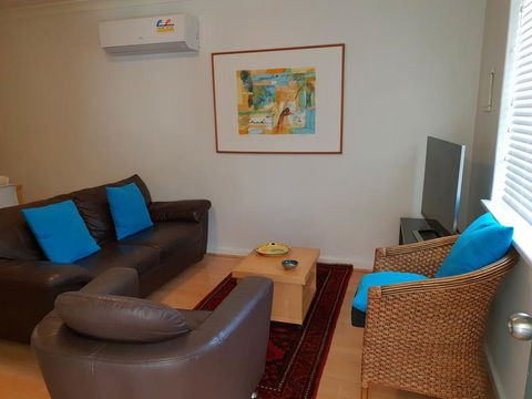 Mt.Lawley Superb 2 BR Location Comfort, Style 4 - eAccommodation 0