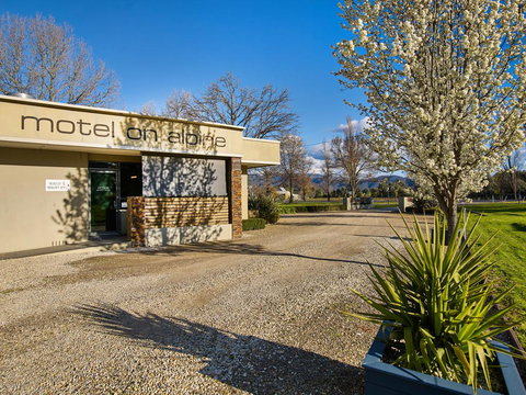Myrtleford Motel On Alpine - eAccommodation 1