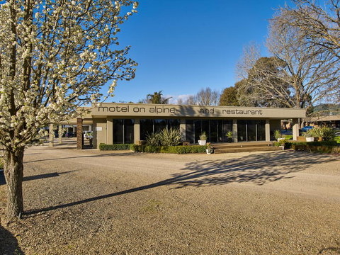 Myrtleford Motel On Alpine - eAccommodation 0