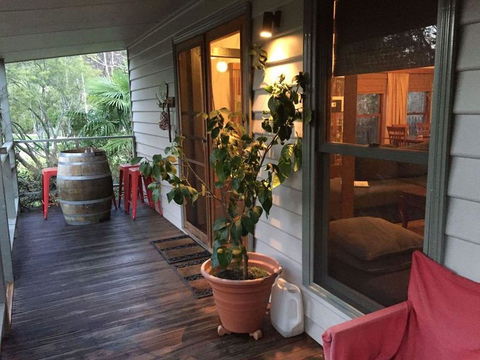 Mystic View Cottage - eAccommodation 0