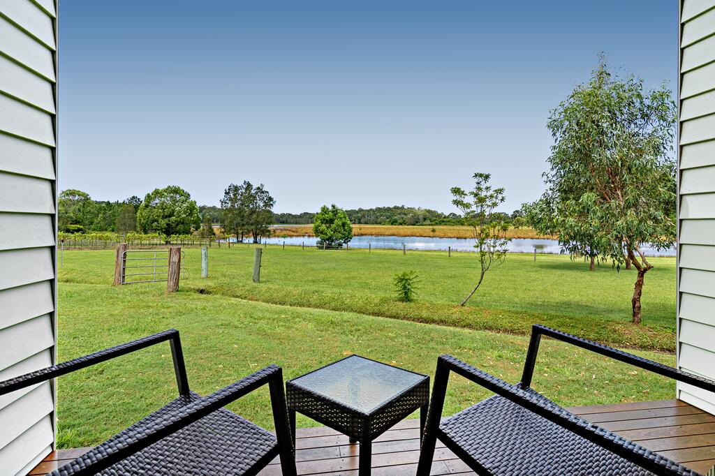 Kurwongbah QLD eAccommodation