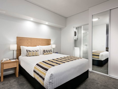 Be. Fremantle - eAccommodation 22