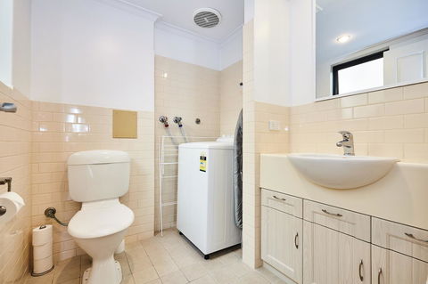 Fremantle Townhouse U/5 - eAccommodation 7