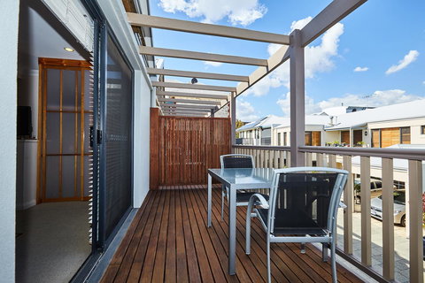 Fremantle Townhouse U/5 - eAccommodation 11