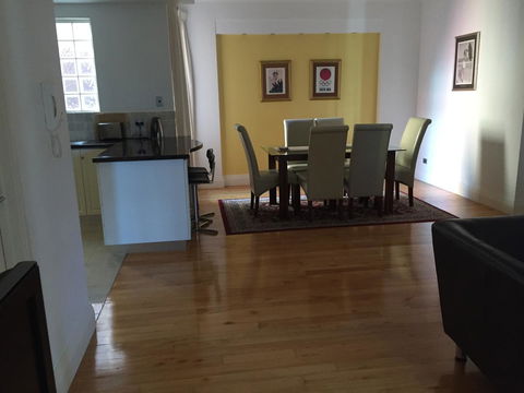 West End District Apartments - eAccommodation 16