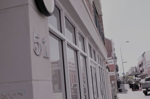 West End District Apartments - eAccommodation 8