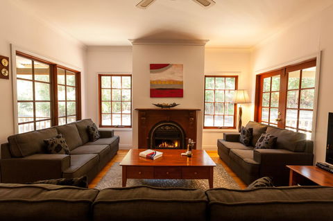 Riverglen Chalets - eAccommodation 3