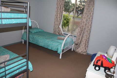 Jbay Beach Shack - eAccommodation 7